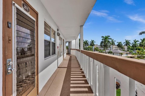 Copropriété à louer à Boca Raton, Floride: 2 chambres, 79.99 m2 № 2390598 - photo 18