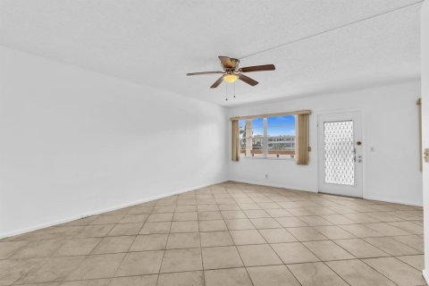 Copropriété à louer à Boca Raton, Floride: 2 chambres, 79.99 m2 № 2390598 - photo 23