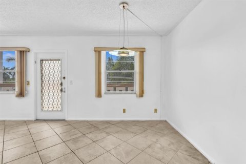 Copropriété à louer à Boca Raton, Floride: 2 chambres, 79.99 m2 № 2390598 - photo 25