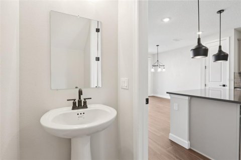 Townhouse in Tampa, Florida 3 bedrooms, 150.41 sq.m. № 1798692 - photo 28