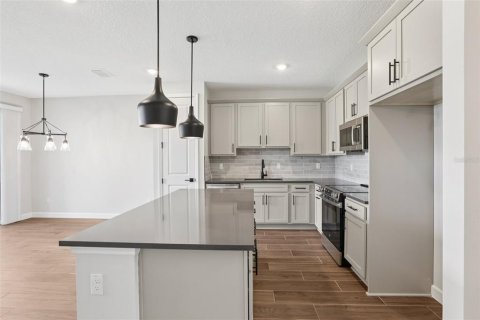 Townhouse in Tampa, Florida 3 bedrooms, 150.41 sq.m. № 1798692 - photo 15