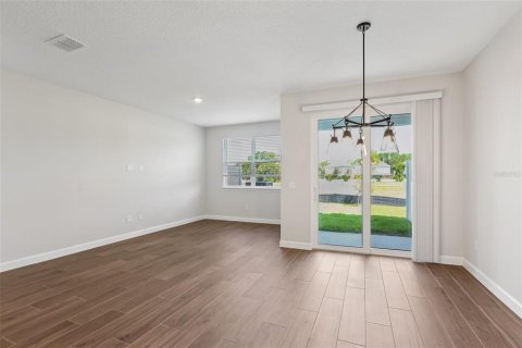Townhouse in Tampa, Florida 3 bedrooms, 150.41 sq.m. № 1798692 - photo 4