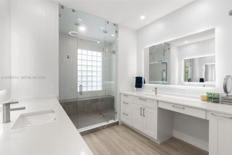 Villa ou maison à vendre à Boynton Beach, Floride: 5 chambres, 307.51 m2 № 2068174 - photo 24