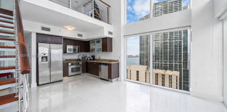 Condo in Miami, Florida, 2 bedrooms  № 2009801