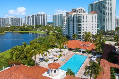 Condominio en venta en Aventura, Florida, 2 dormitorios, 116.78 m2 № 1415381 - foto 26