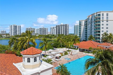Condominio en venta en Aventura, Florida, 2 dormitorios, 116.78 m2 № 1415381 - foto 27