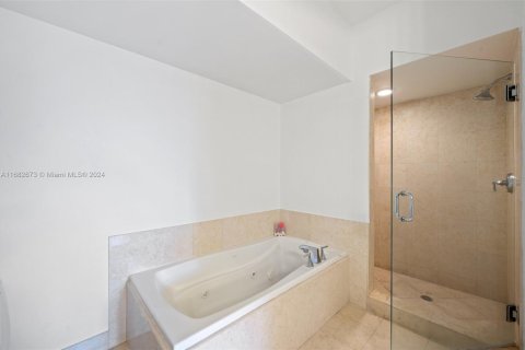 Condominio en venta en Aventura, Florida, 2 dormitorios, 116.78 m2 № 1415381 - foto 14