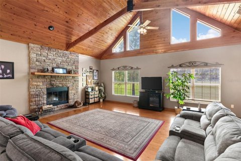 House in Thonotosassa, Florida 3 bedrooms, 247.49 sq.m. № 1885541 - photo 9