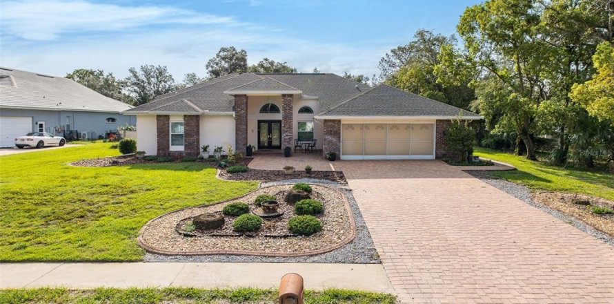 Villa ou maison à Hudson, Floride 3 chambres, 212 m2 № 2267464