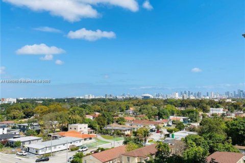 Condominio en venta en Coral Gables, Florida, 1 dormitorio, 71.53 m2 № 1943686 - foto 7