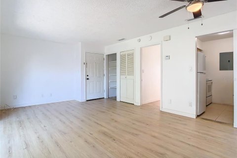 Condominio en venta en Winter Park, Florida, 1 dormitorio, 49.89 m2 № 1543468 - foto 11