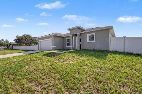 Villa ou maison à vendre à Ocala, Floride: 4 chambres, 153.66 m2 № 2289815 - photo 3