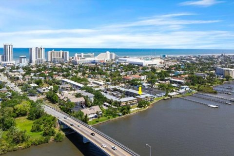 Condominio en alquiler en Daytona Beach, Florida, 2 dormitorios, 75.44 m2 № 1917383 - foto 10