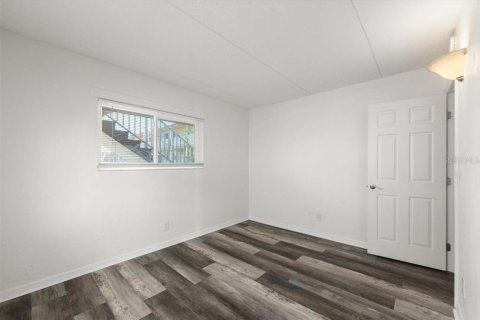 Condominio en alquiler en Daytona Beach, Florida, 2 dormitorios, 75.44 m2 № 1917383 - foto 8