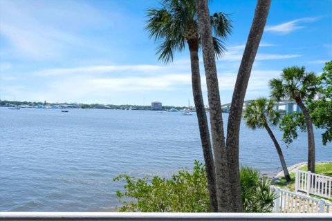 Condominio en alquiler en Daytona Beach, Florida, 2 dormitorios, 75.44 m2 № 1917383 - foto 12