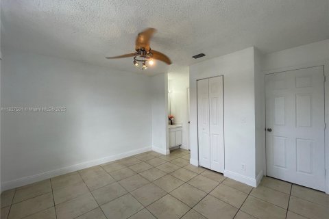 Touwnhouse à louer à Pompano Beach, Floride: 2 chambres, 96.62 m2 № 1798956 - photo 10