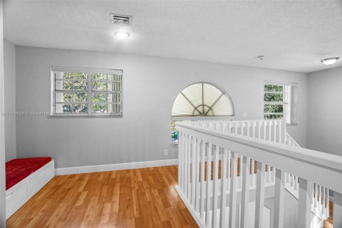 House in Cooper City, Florida 4 bedrooms, 207.82 sq.m. № 1700735 - photo 14