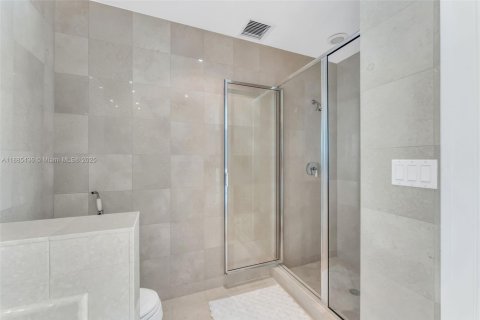 Copropriété à vendre à Aventura, Floride: 5 chambres, 378.11 m2 № 1933922 - photo 17