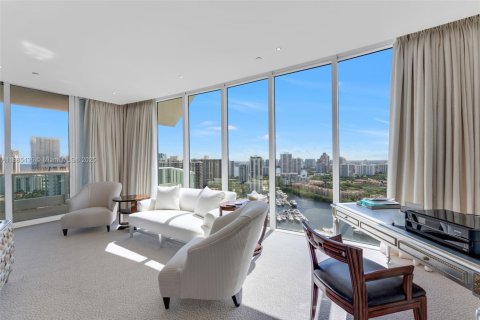 Copropriété à vendre à Aventura, Floride: 5 chambres, 378.11 m2 № 1933922 - photo 8