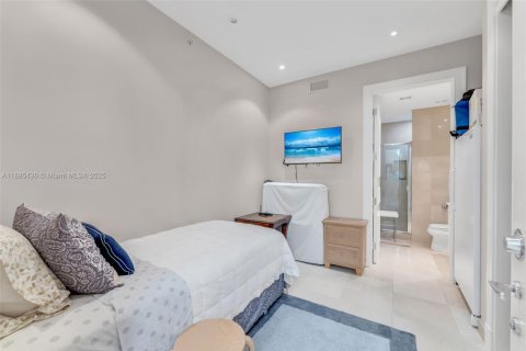 Copropriété à vendre à Aventura, Floride: 5 chambres, 378.11 m2 № 1933922 - photo 19