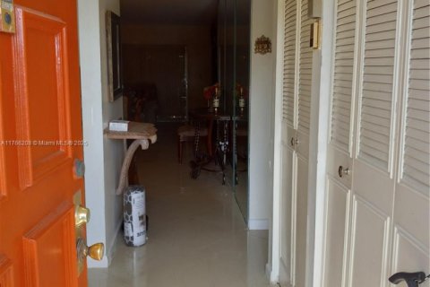 Condominio en venta en Lauderhill, Florida, 2 dormitorios, 99.41 m2 № 2013000 - foto 6