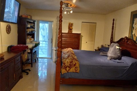 Condominio en venta en Lauderhill, Florida, 2 dormitorios, 99.41 m2 № 2013000 - foto 15