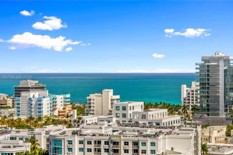 Copropriété à louer à Miami Beach, Floride: 2 chambres, 100.33 m2 № 2044038 - photo 2