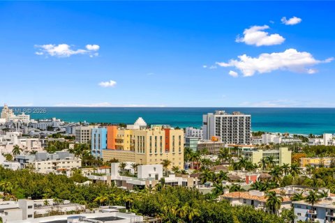 Condo à Miami Beach, Floride, 2 chambres  № 2044038