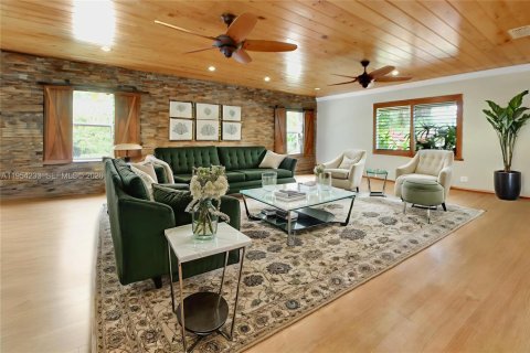 Купить виллу или дом в Пальметто-Бей, Флорида 6 спален, 297.29м2, № 2017434 - фото 19