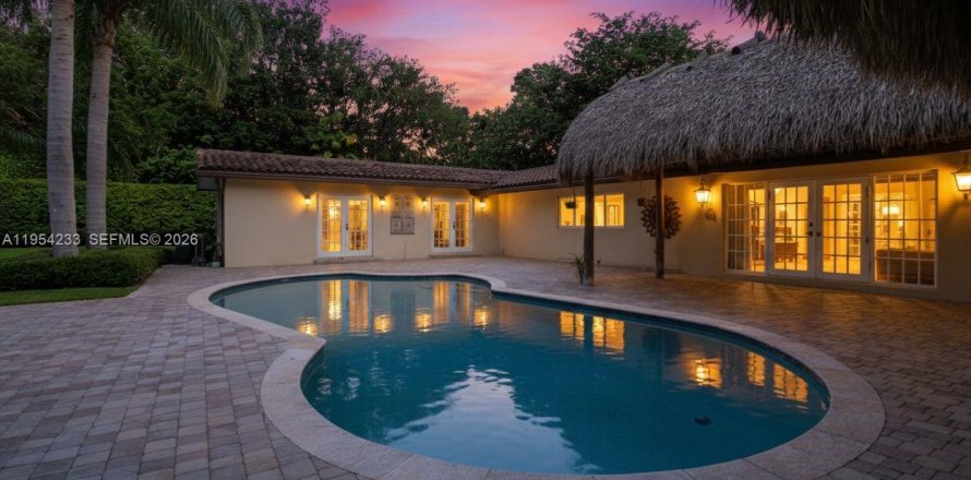 Дом в Пальметто-Бей, Флорида 6 спален, 297.29м2 № 2017434