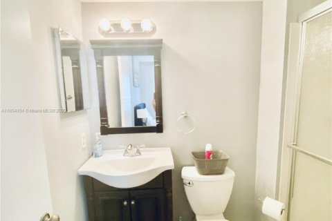 Condominio en venta en West Palm Beach, Florida, 2 dormitorios, 87.79 m2 № 1877811 - foto 8