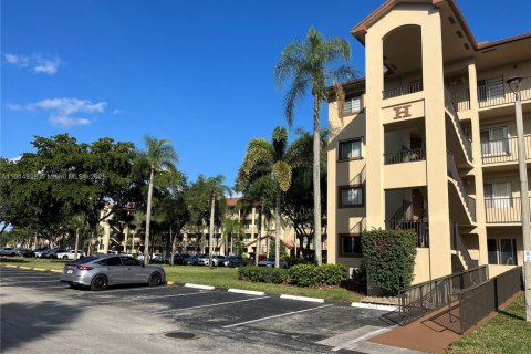 Condominio en venta en Pembroke Pines, Florida, 2 dormitorios, 142.42 m2 № 1972855 - foto 26