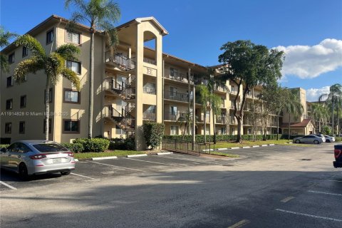 Condominio en venta en Pembroke Pines, Florida, 2 dormitorios, 142.42 m2 № 1972855 - foto 28