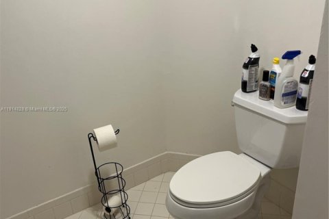 Condominio en venta en Pembroke Pines, Florida, 2 dormitorios, 142.42 m2 № 1972855 - foto 18