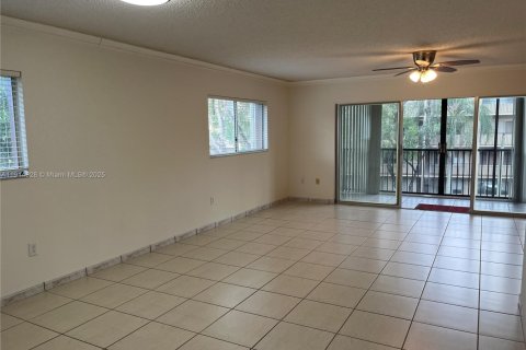 Condominio en venta en Pembroke Pines, Florida, 2 dormitorios, 142.42 m2 № 1972855 - foto 6