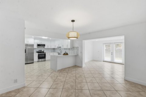 Casa en venta en Fort Lauderdale, Florida, 3 dormitorios, 145.3 m2 № 2309590 - foto 7