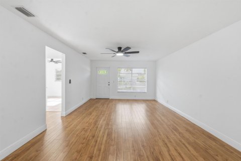 Casa en venta en Fort Lauderdale, Florida, 3 dormitorios, 145.3 m2 № 2309590 - foto 10