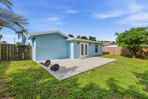 Casa en venta en Fort Lauderdale, Florida, 3 dormitorios, 145.3 m2 № 2309590 - foto 24