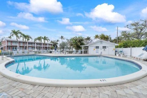 Propiedad comercial en alquiler en Ocean Ridge, Florida, 2 dormitorios, 91.79 m2 № 1134948 - foto 1