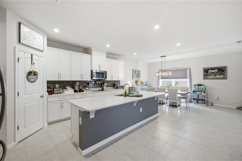 Villa ou maison à vendre à Land O' Lakes, Floride: 4 chambres, 259.38 m2 № 2224999 - photo 8