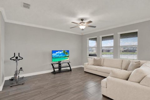 Villa ou maison à vendre à New Port Richey, Floride: 4 chambres, 216.83 m2 № 2430724 - photo 6