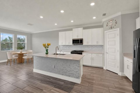 Villa ou maison à vendre à New Port Richey, Floride: 4 chambres, 216.83 m2 № 2430724 - photo 9