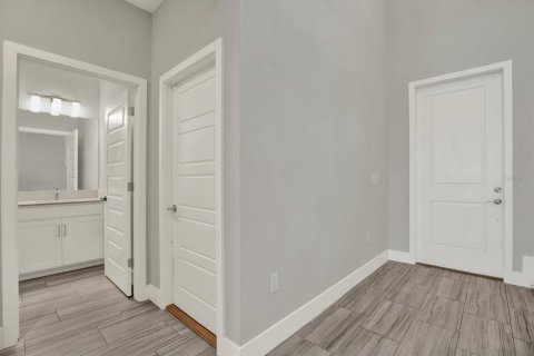 Villa ou maison à vendre à New Port Richey, Floride: 4 chambres, 216.83 m2 № 2430724 - photo 15