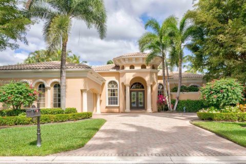 House in Palm Beach Gardens, Florida 3 bedrooms, 354.79 sq.m. № 1860929 - photo 1
