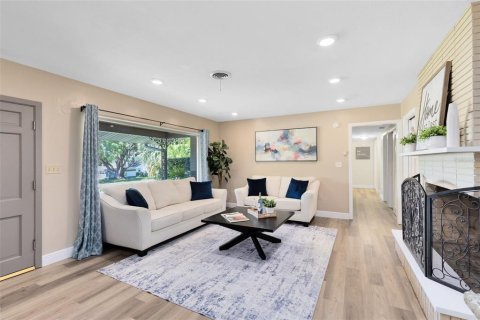 Villa ou maison à vendre à Maitland, Floride: 3 chambres, 190.82 m2 № 1853561 - photo 5