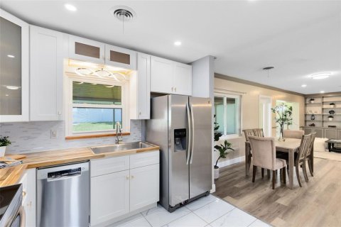 Villa ou maison à vendre à Maitland, Floride: 3 chambres, 190.82 m2 № 1853561 - photo 9