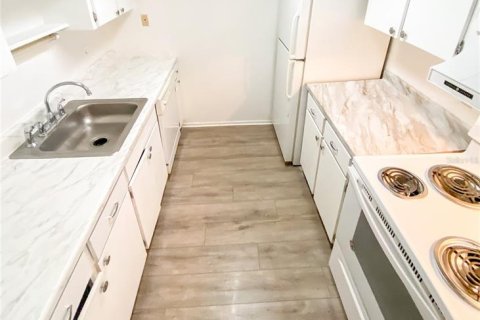Condominio en venta en Tampa, Florida, 2 dormitorios, 92.9 m2 № 2235491 - foto 2