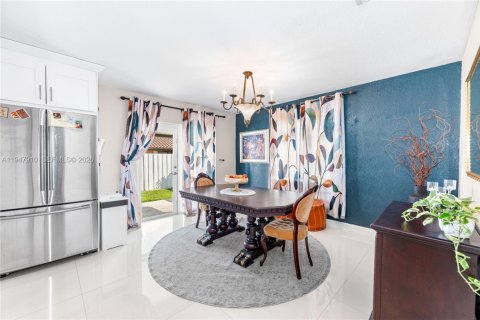 Villa ou maison à vendre à Miami, Floride: 3 chambres, 145.58 m2 № 2003976 - photo 15