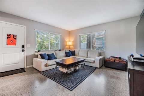 Casa en venta en Tampa, Florida, 3 dormitorios, 146.04 m2 № 2114182 - foto 4