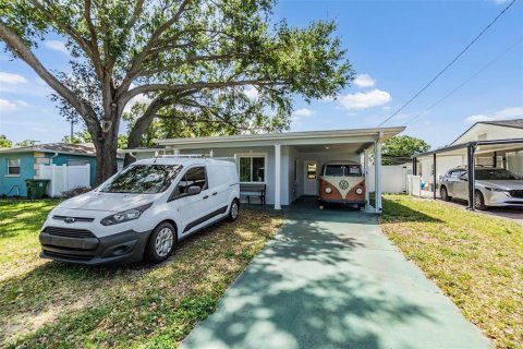 Casa en venta en Tampa, Florida, 3 dormitorios, 146.04 m2 № 2114182 - foto 2